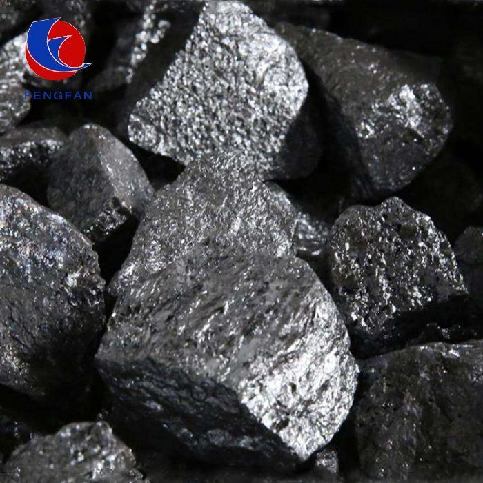 What are the main raw materials for smelting silicon metal？